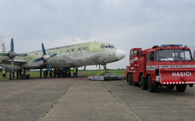 av-15_dolly_recovery_a_il-18.jpg