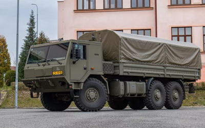 t815.jpg