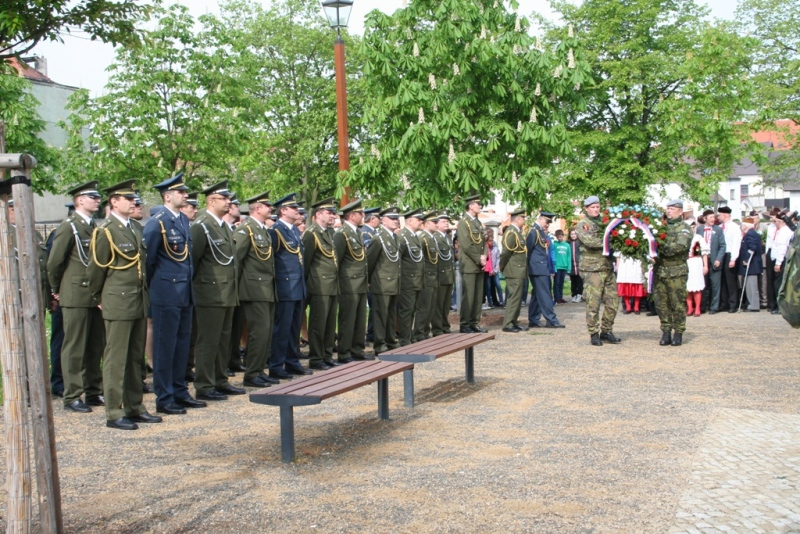1_pietni_akt_u_prilezitosti_70._vyroci_konce_2._svetove_valky.jpg
