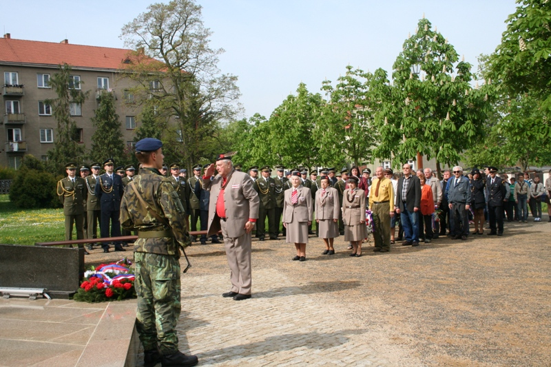 3_ucteni_pamatky_obetem_2._svetove_valky.jpg