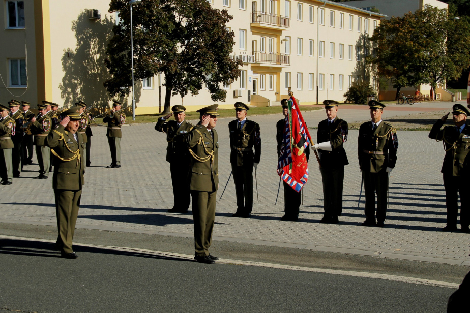 gen._kocian_gen._zuna_na_slavnostnim_zahajeni_slavnostniho_nastupu.jpg