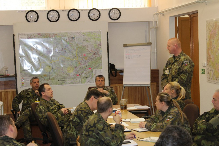 prislusnici_agentury_logistiky_pri_stabnim_nacviku_4.jpg