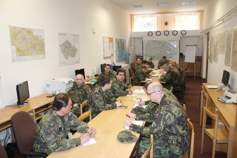 prislusnici_agentury_logistiky_pri_stabnim_nacviku_5.jpg