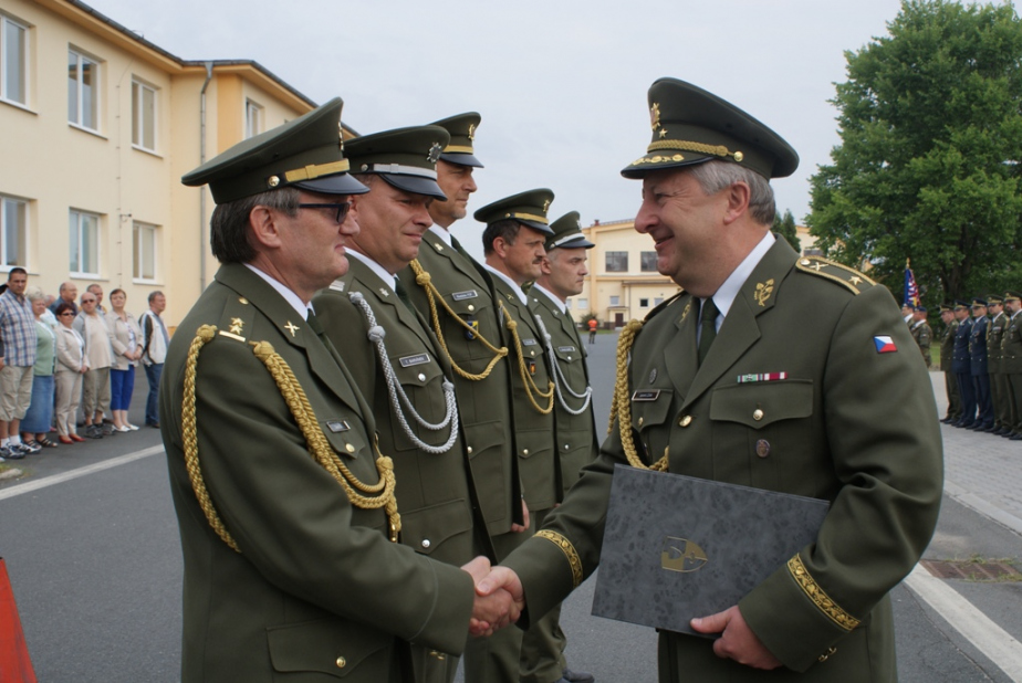slavnostni_nastup_ke_dni_ozbrojenych_sil_cr_7.jpg