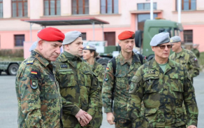 Zástupci Velitelství logistiky německé armády navštívili rakovnickou posádku. 