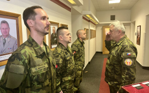 Noví příslušníci a povyšování