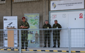 06_podekovani_generala_muranskeho_zamestnancum_vsno_olomouc.jpg