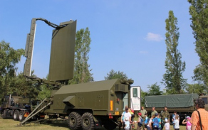 6_nejvyssim-kusem-techniky-byl-radar-st-68u-cz-z-262-radiotechnickeho-praporu-26-pluku_2.jpg