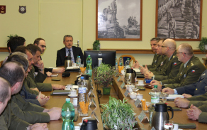 debata_s_hlavnimi_funkcionari_alog_2.jpg